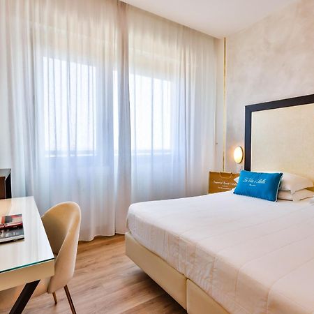 Unahotels Imperial Sport Hotel Pesaro Ngoại thất bức ảnh