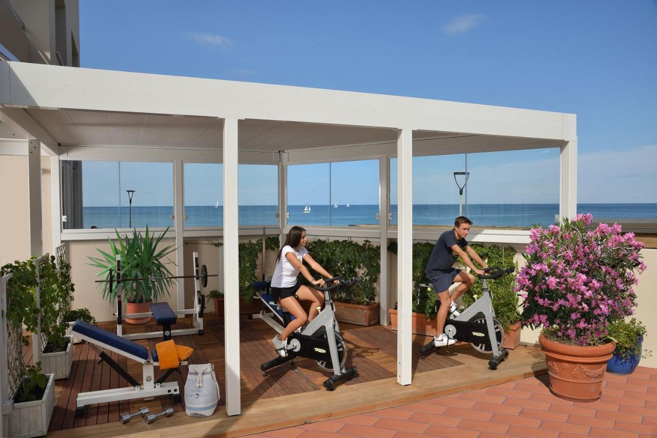 Unahotels Imperial Sport Hotel Pesaro Ngoại thất bức ảnh