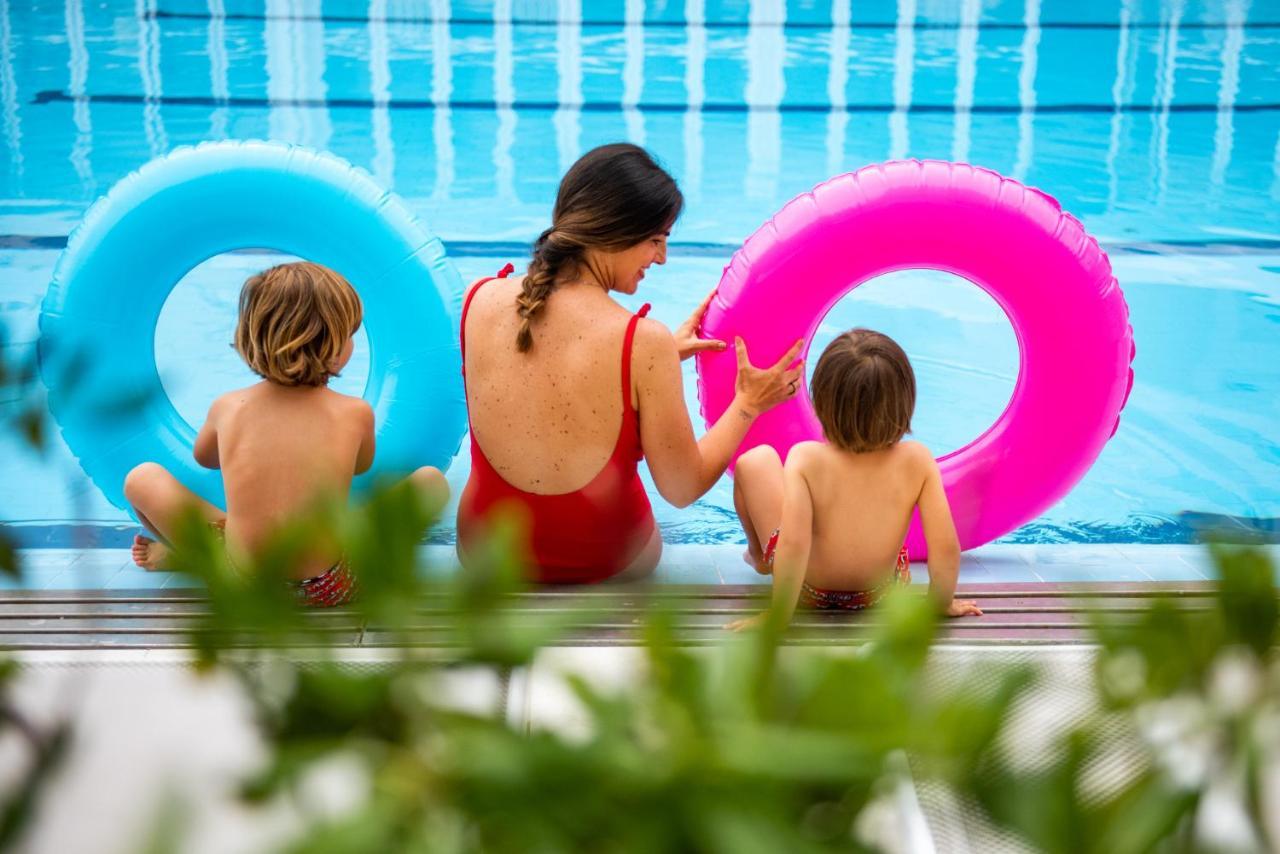 Unahotels Imperial Sport Hotel Pesaro Ngoại thất bức ảnh