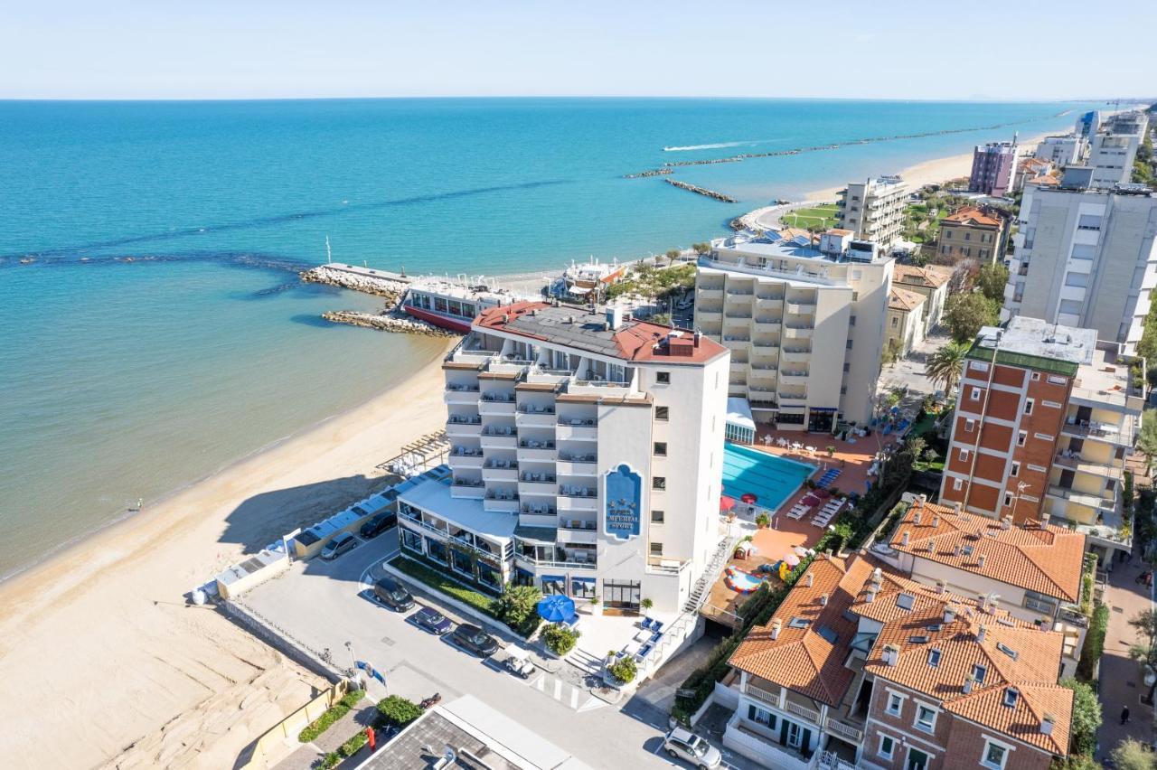 Unahotels Imperial Sport Hotel Pesaro Ngoại thất bức ảnh
