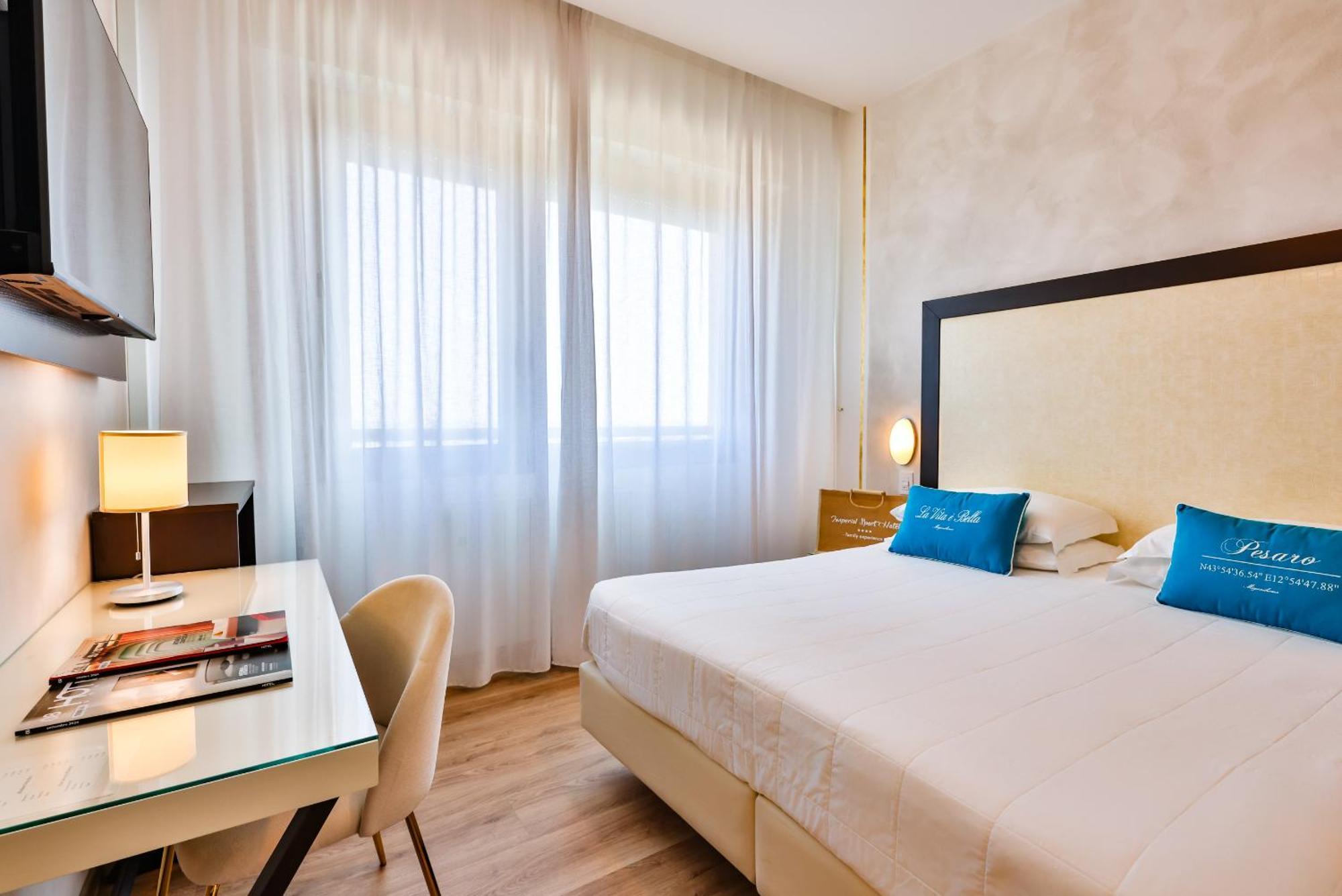Unahotels Imperial Sport Hotel Pesaro Ngoại thất bức ảnh