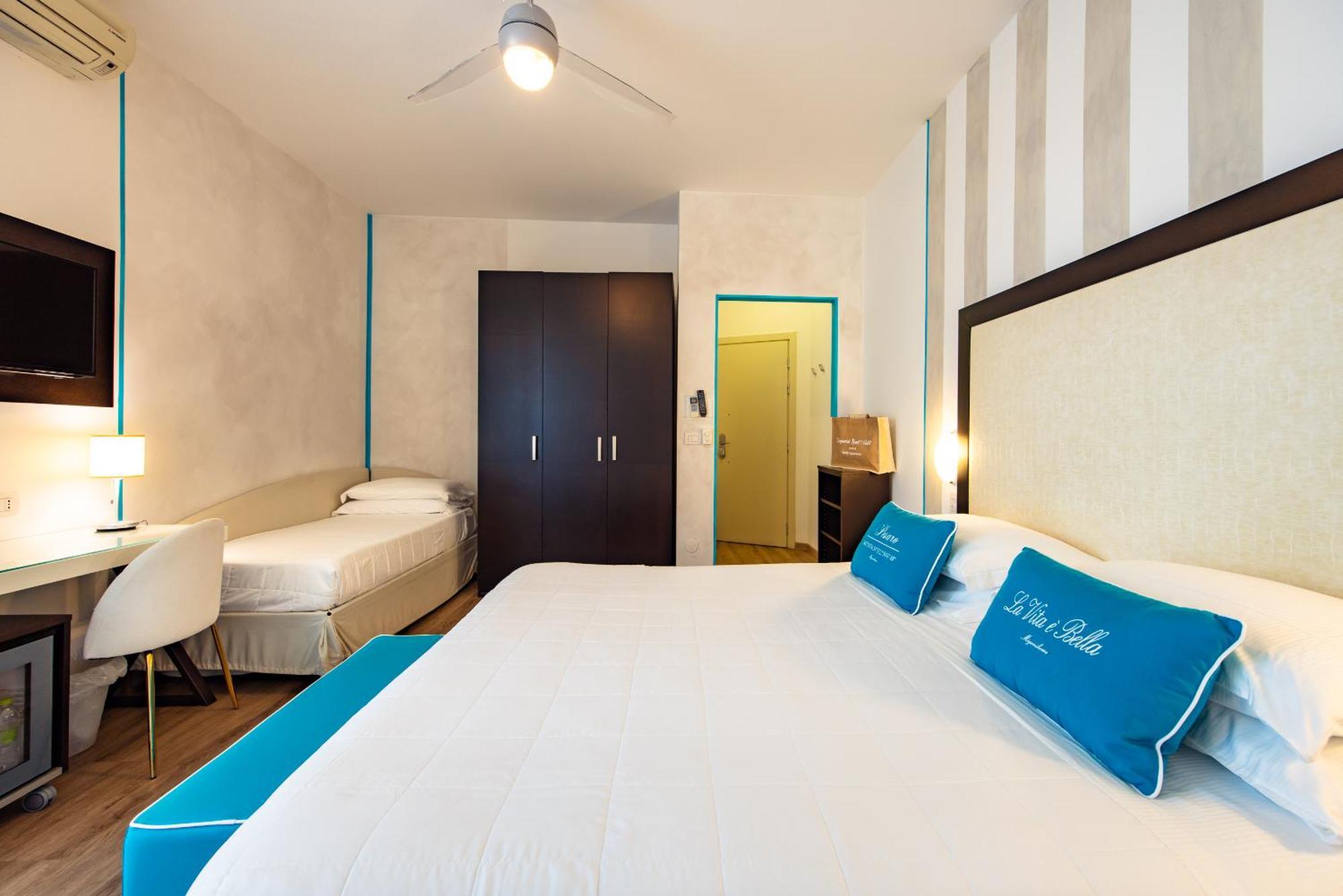 Unahotels Imperial Sport Hotel Pesaro Ngoại thất bức ảnh