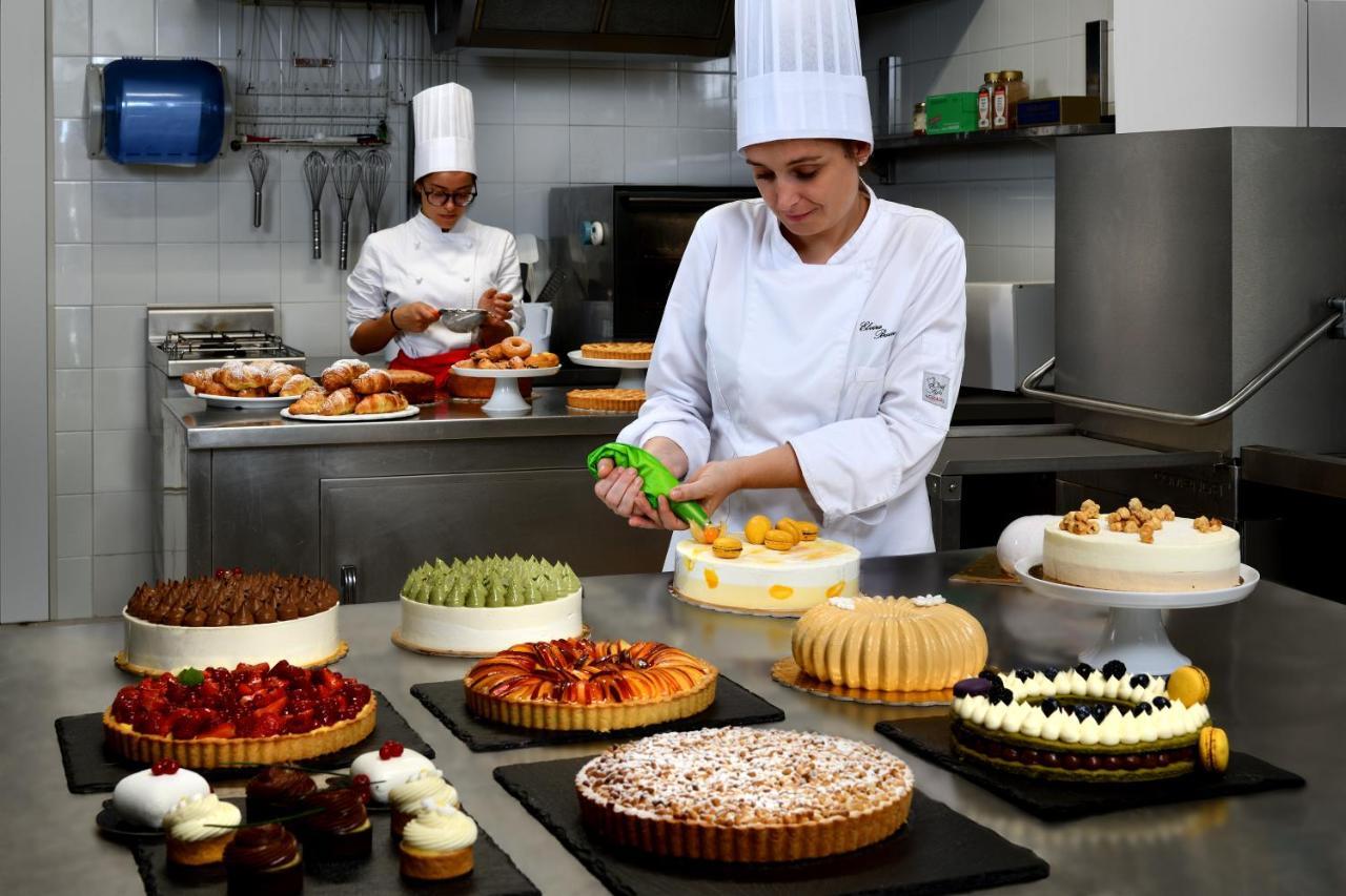 Unahotels Imperial Sport Hotel Pesaro Ngoại thất bức ảnh
